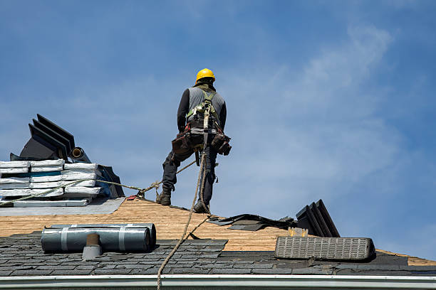 Professional Gutter Installation technician working in Saugatuck, CT